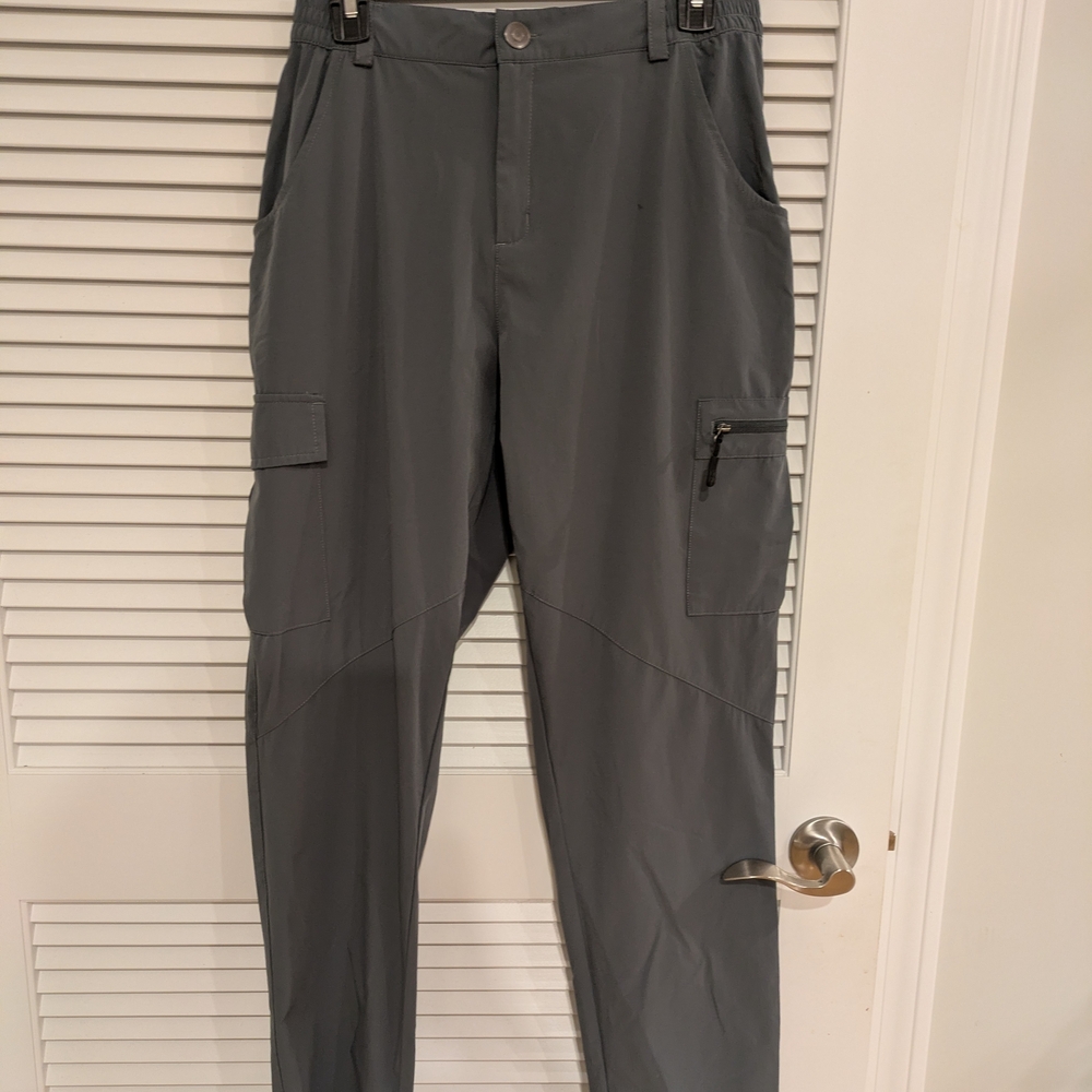 Men's Gray Cargo Pants Size Medium
